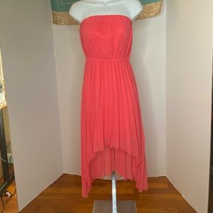 Leo meets Virgo strapless peach dress